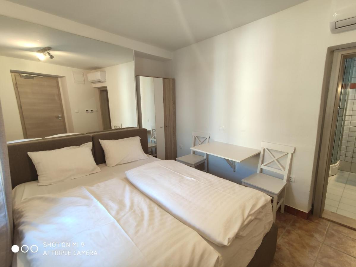 Aparthotel Cross Street 4 Lubiana Esterno foto
