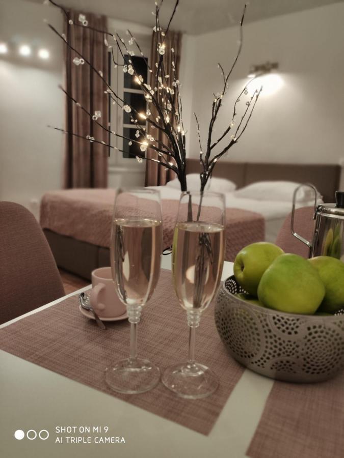 Aparthotel Cross Street 4 Lubiana Esterno foto