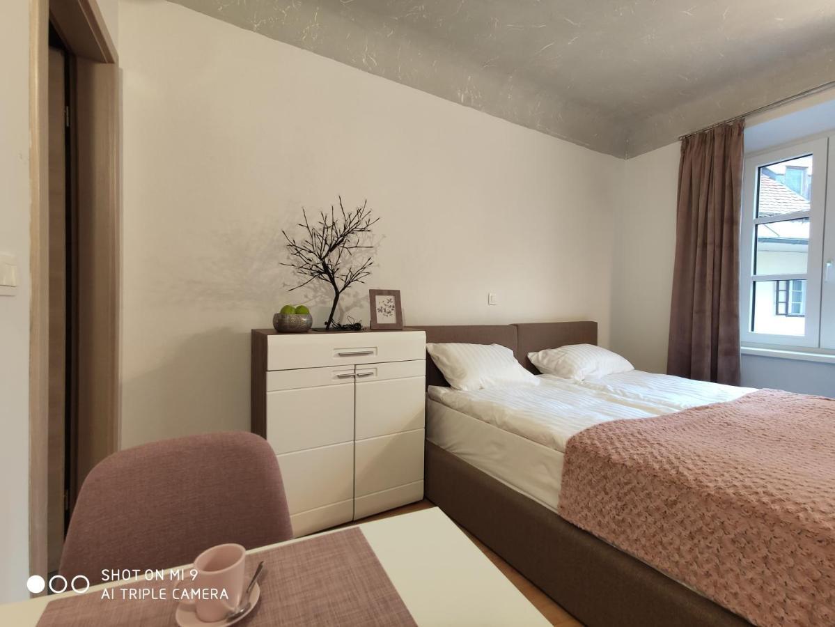 Aparthotel Cross Street 4 Lubiana Esterno foto